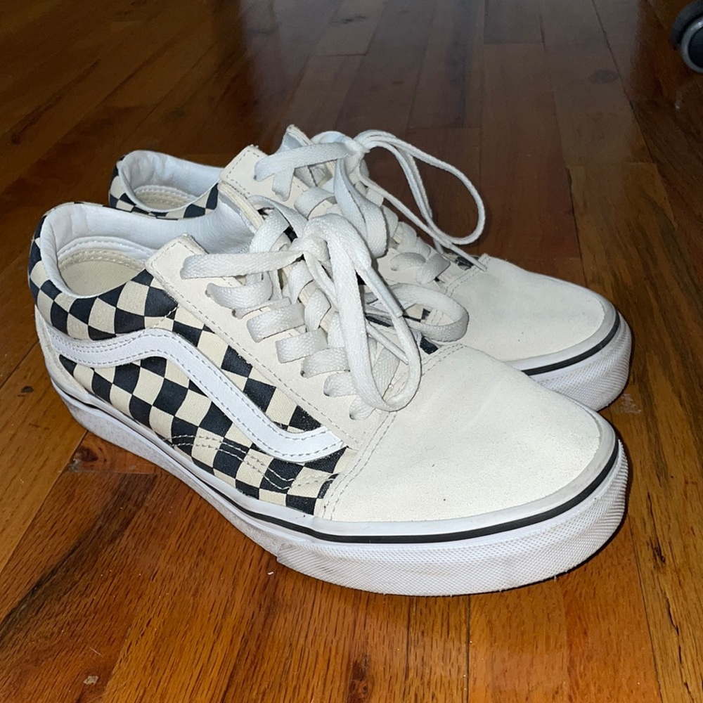 WOMENS VANS SIZE 8.5